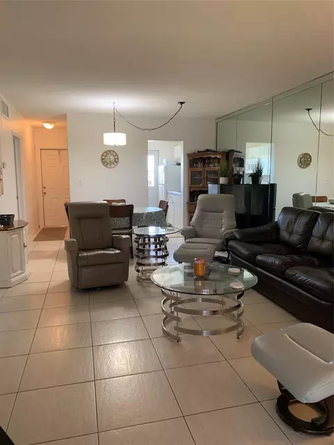 2751 Golf Blvd #2028, Pompano Beach, FL 33064