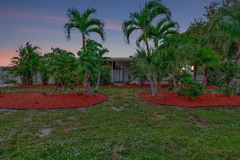 7184 SE Redbird Cir, Hobe Sound, FL 33455