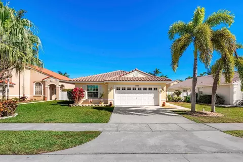 18921 NW 10 St, Pembroke Pines, FL 33029