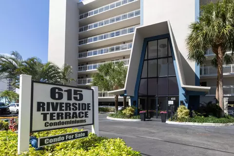 615 N Riverside Dr #301, Pompano Beach, FL 33062