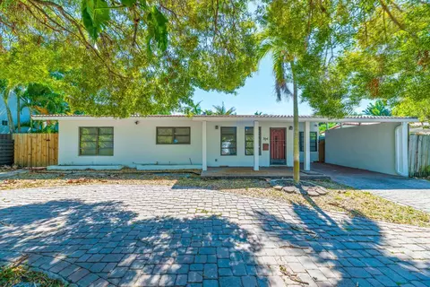 1574 NE 38th St, Oakland Park, FL 33334