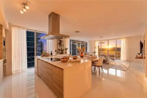 330 Sunny Isles Blvd #5-1408, Sunny Isles Beach, FL 33160