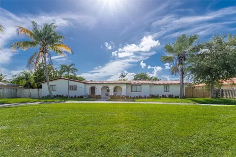 16670 SW 90th Ave, Palmetto Bay, FL 33157