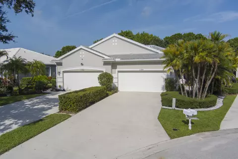 1790 SW Willowbend Ln, Palm City, FL 34990