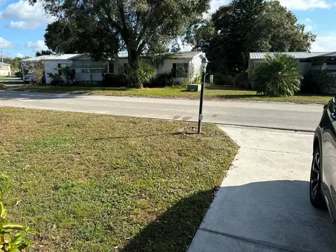 111 NE 8th Ave, Okeechobee, FL 34972 photo 4