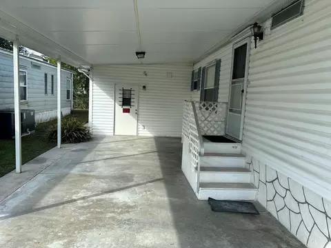 111 NE 8th Ave, Okeechobee, FL 34972 photo 5
