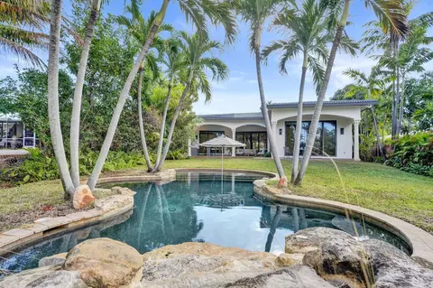 2425 Fryer Pt, Fort Lauderdale, FL 33305