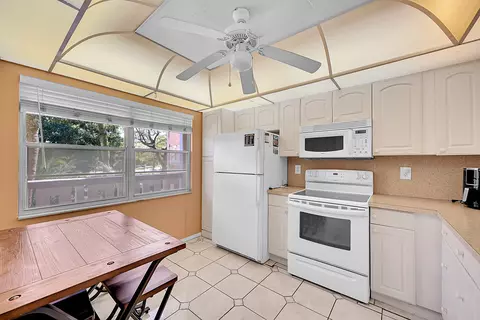 2403 Antigua Cir #C2, Coconut Creek, FL 33066