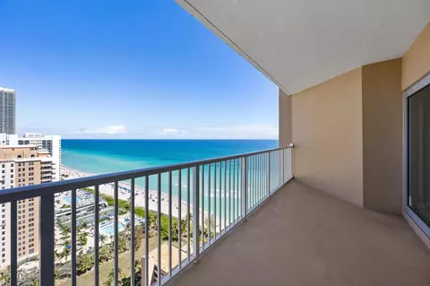 1950 S Ocean Dr #PHB, Hallandale Beach, FL 33009