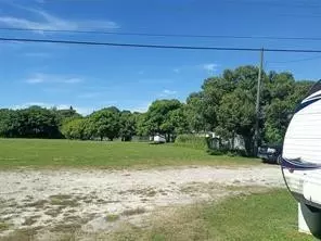 2014 NW 28th St, Oakland Park, FL 33311