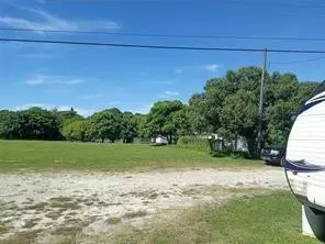 2014 NW 28th St, Oakland Park, FL 33311