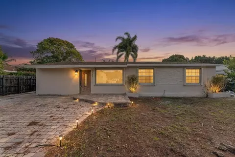 2132 SW 50th Ave, Fort Lauderdale, FL 33317