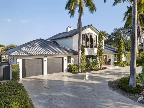 4000 NE 23rd Ave, Lighthouse Point, FL 33064