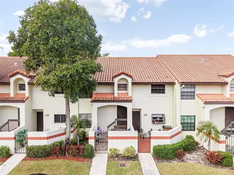 404 Republic Ct #404, Deerfield Beach, FL 33442