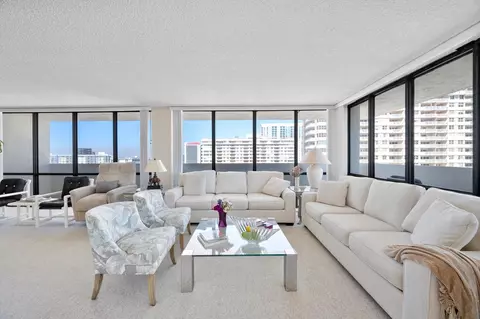 2017 S Ocean Dr #PH1, Hallandale Beach, FL 33009