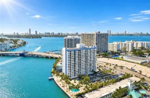 1865 79th St Cswy #16B, North Bay Village, FL 33141