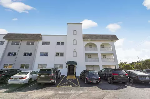 581 Blue Heron Dr # 316-B, Hallandale Beach, FL 33009