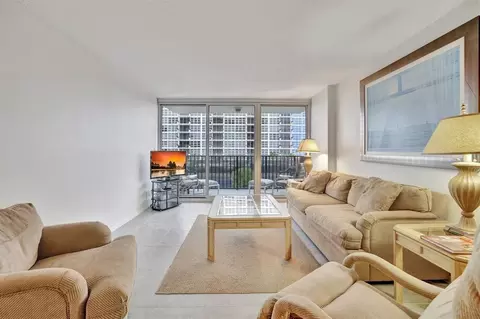 525 N Ocean Blvd #522, Pompano Beach, FL 33062