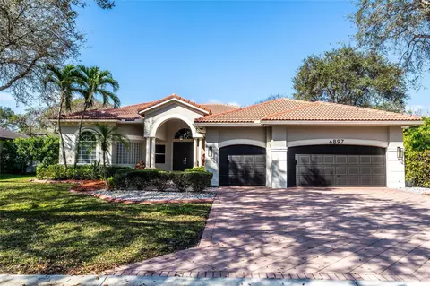 6897 NW 107th Ter, Parkland, FL 33076