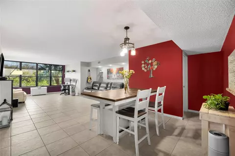 2659 Carambola Cir #303, Coconut Creek, FL 33066