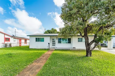 241 W 20th St, Riviera Beach, FL 33404