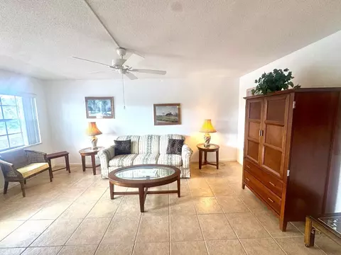 2050 39th St #209W, Lighthouse Point, FL 33064