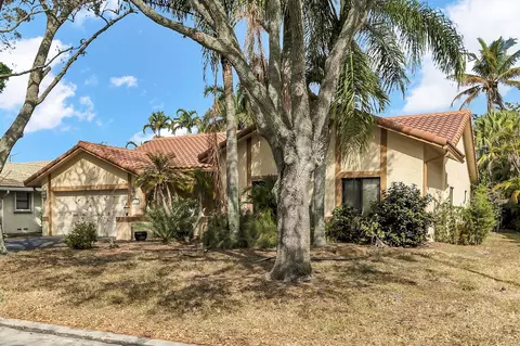 12121 NW 2nd Dr, Coral Springs, FL 33071