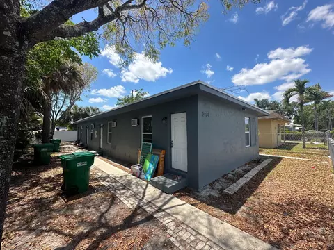 2724 NW 6th Ct, Fort Lauderdale, FL 33311