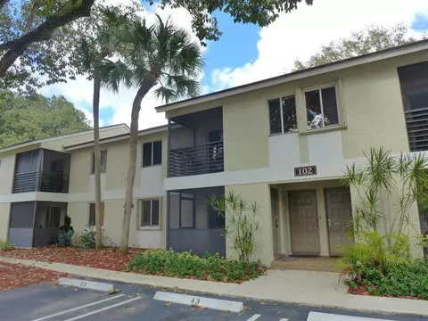 102 Gardens Dr #103, Pompano Beach, FL 33069