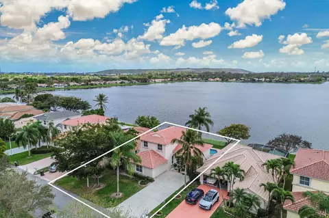 3692 Coco Lake Dr, Coconut Creek, FL 33073