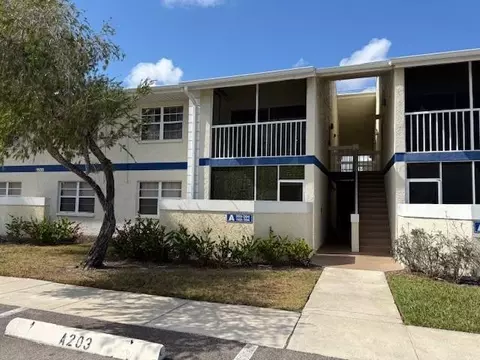 1500 SE Royal Green Cir #203, Port Saint Lucie, FL 34952