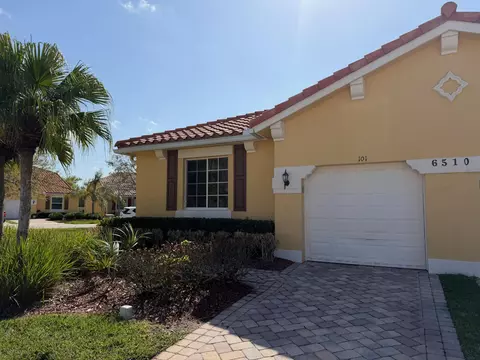 6510 Oxford Cir #101, Vero Beach, FL 32966