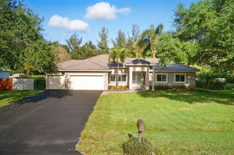 5320 SW 199th Ave, Fort Lauderdale, FL 33332