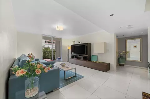 520 SE 5th Ave #2406, Fort Lauderdale, FL 33301