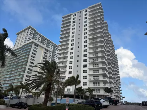 3850 Galt Ocean Dr #210, Fort Lauderdale, FL 33308