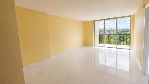 3101 NW 47th Ter #335, Lauderdale Lakes, FL 33319