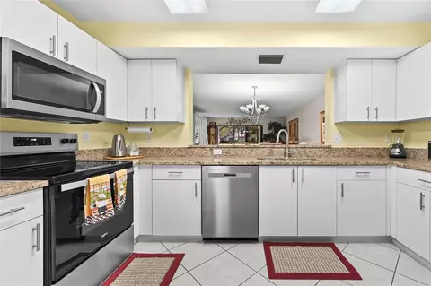 9716 Sills Dr #103, Boynton Beach, FL 33437