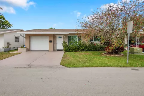 4905 NW 47th Ave, Tamarac, FL 33319