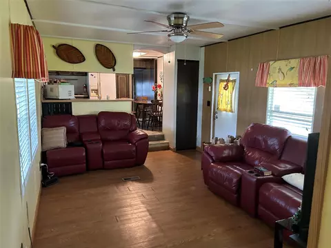 1379 Chobee St, Okeechobee, FL 34974 photo 4