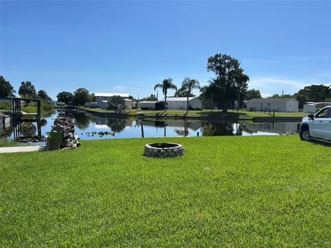 1379 Chobee St, Okeechobee, FL 34974 photo 3