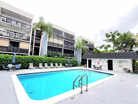 1021 Mockingbird Ln #114, Plantation, FL 33324