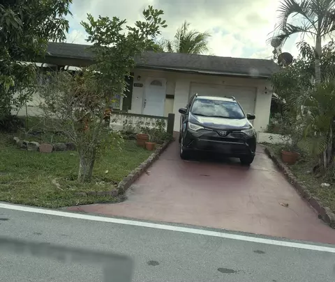 4803 Highland Dr, Tamarac, FL 33319
