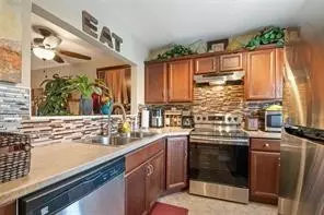 5151 W Oakland Park Blvd #204, Lauderdale Lakes, FL 33313