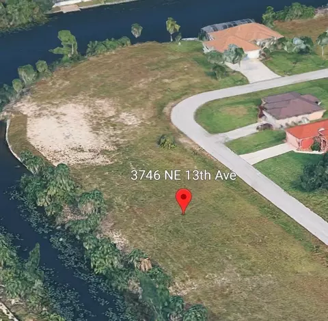 3746 NE 13th Ave, Cape Coral, FL 33909