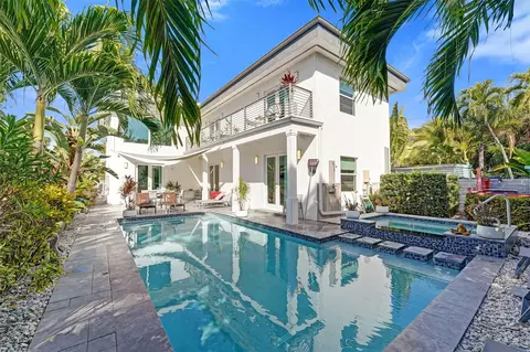 2502 NE 6th Ave, Wilton Manors, FL 33305
