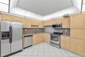 4930 E Sabal Palm Blvd #402, Tamarac, FL 33319
