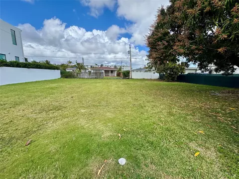 4221 SW 11th St, Miami, FL 33134