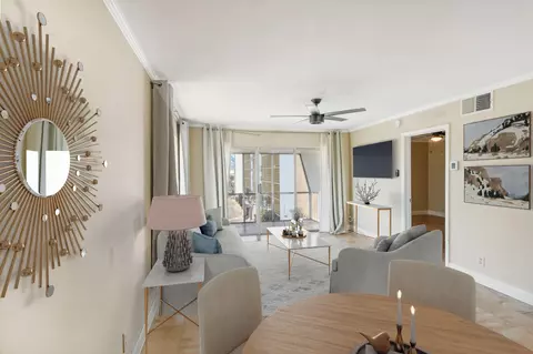 3040 NE 16th Ave #402, Oakland Park, FL 33334