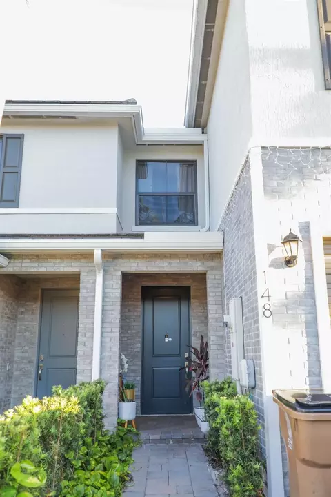 148 SE 5th Ct, Deerfield Beach, FL 33441