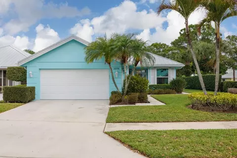 2275 SW Mayflower Dr, Palm City, FL 34990